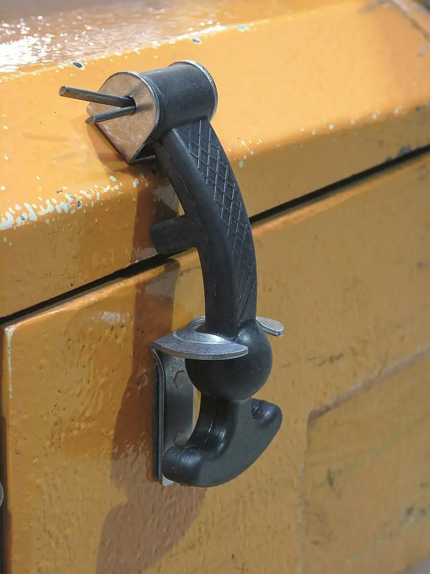 SODISE - Attache capot caoutchouc 120mm - blister - 17210