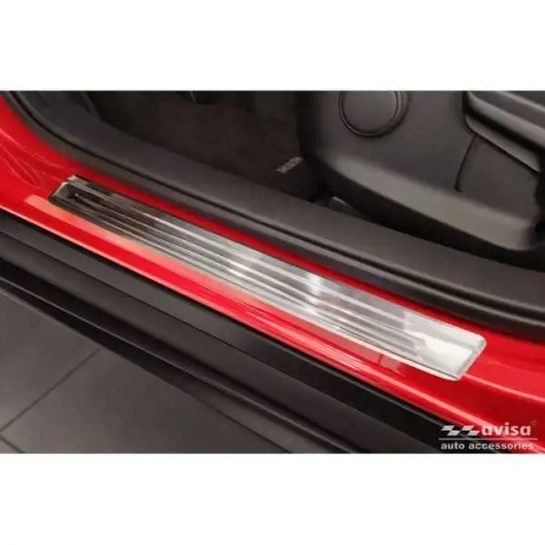 Seuils de portes inoxydable sur mesure pour Mazda CX-30 2019- - 'Lines'